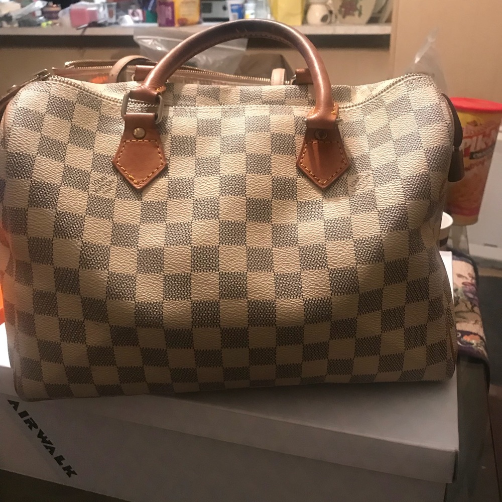 Louis Vuitton Speedy 30